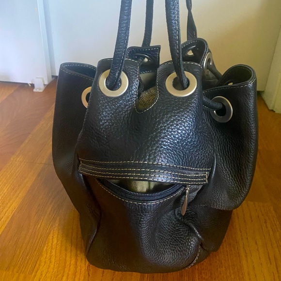 Ombu Black Bucket Purse - Picture 2 of 8